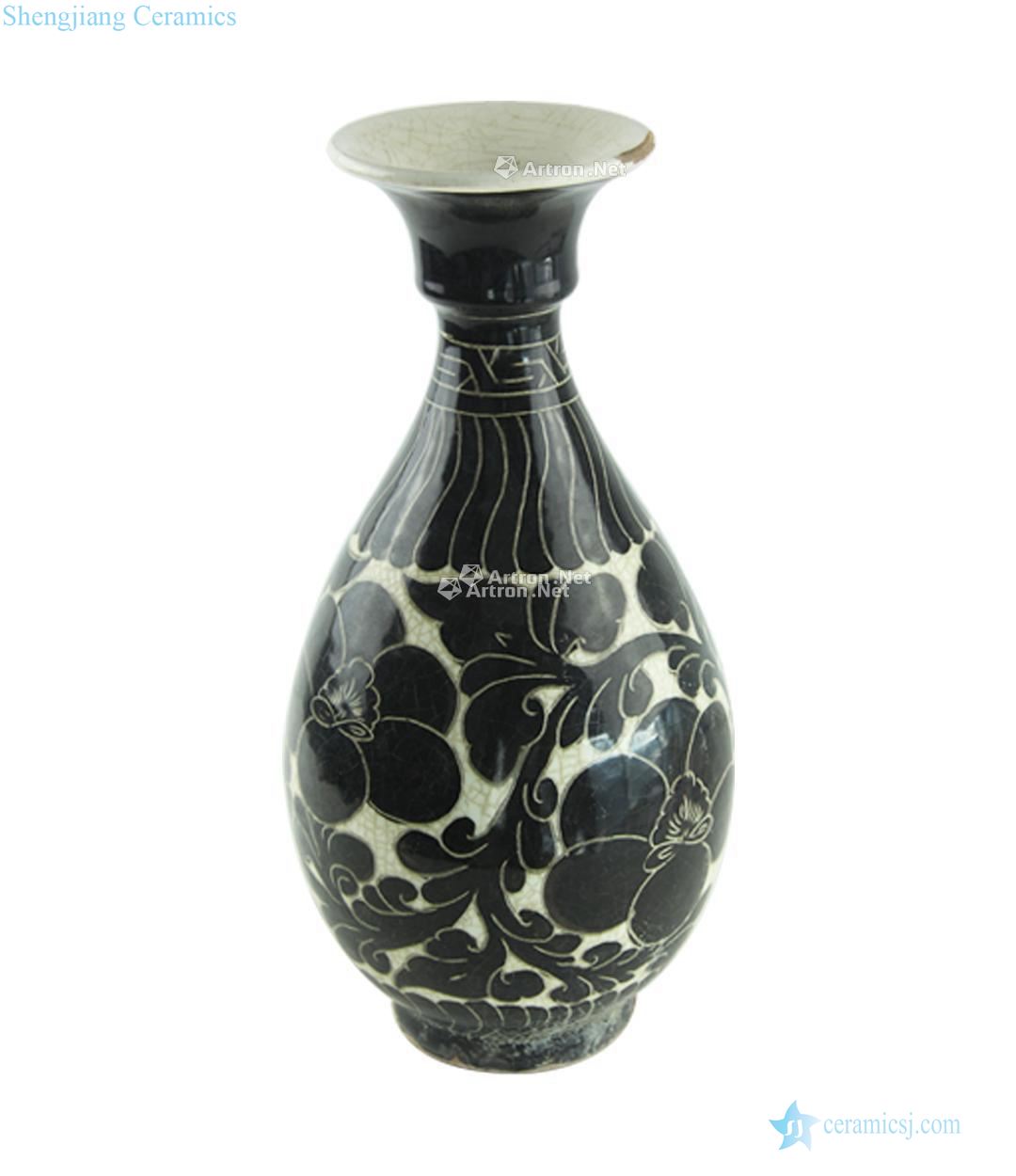 Song dynasty magnetic state kiln water color black peony grains mouth bottle
