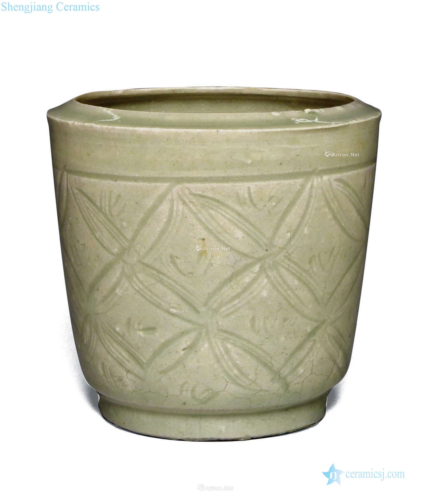 The song dynasty Green white glazed carved WenXiangLu money