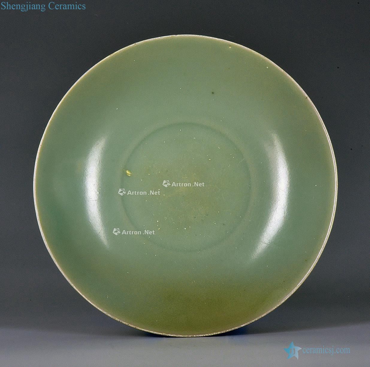 The southern song dynasty Longquan celadon powder blue glaze carved lotus valve tray