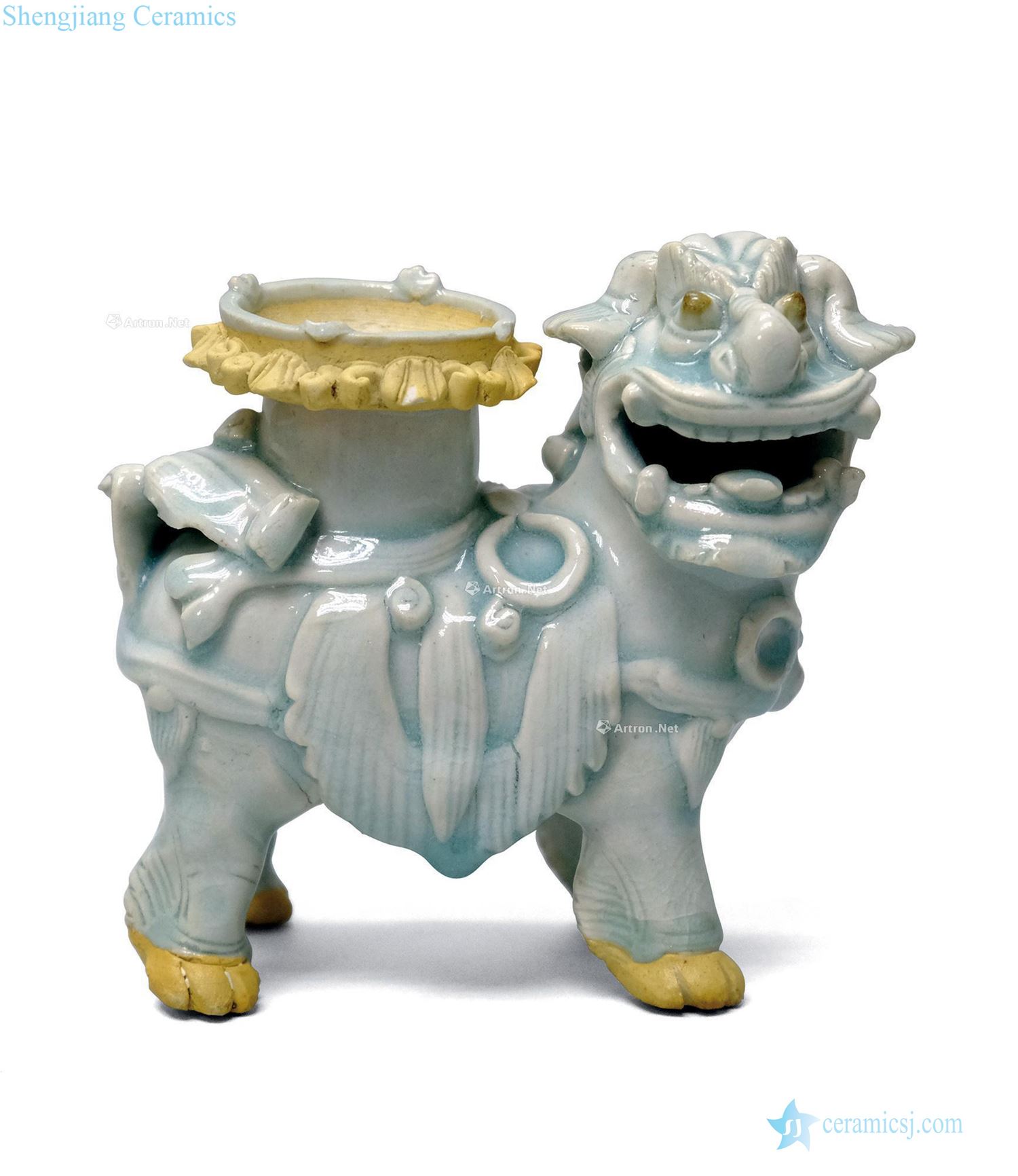 Song/yuan Left kiln green white glazed lions lamp holder