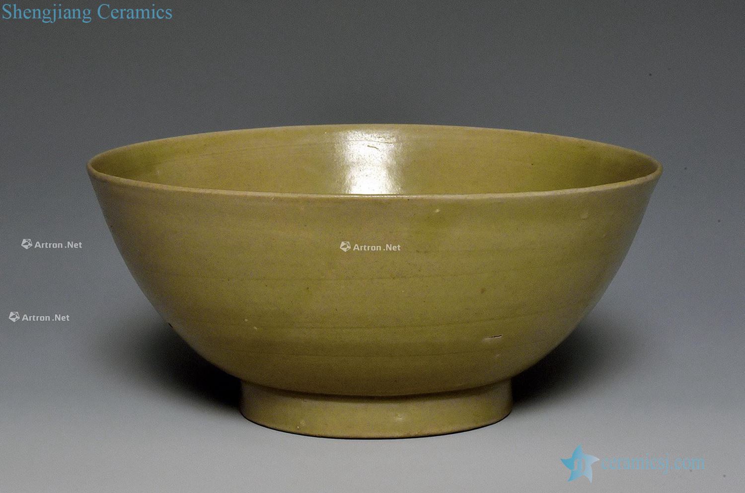 The five dynasties - in the northern song dynasty kiln green glazed bowl
