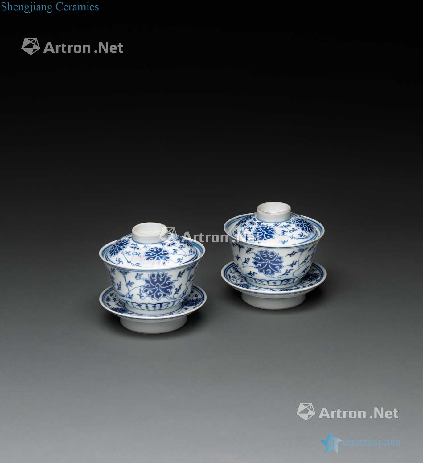 With this in guangxu model Kiln porcelain covered bowl and a pair of bowl