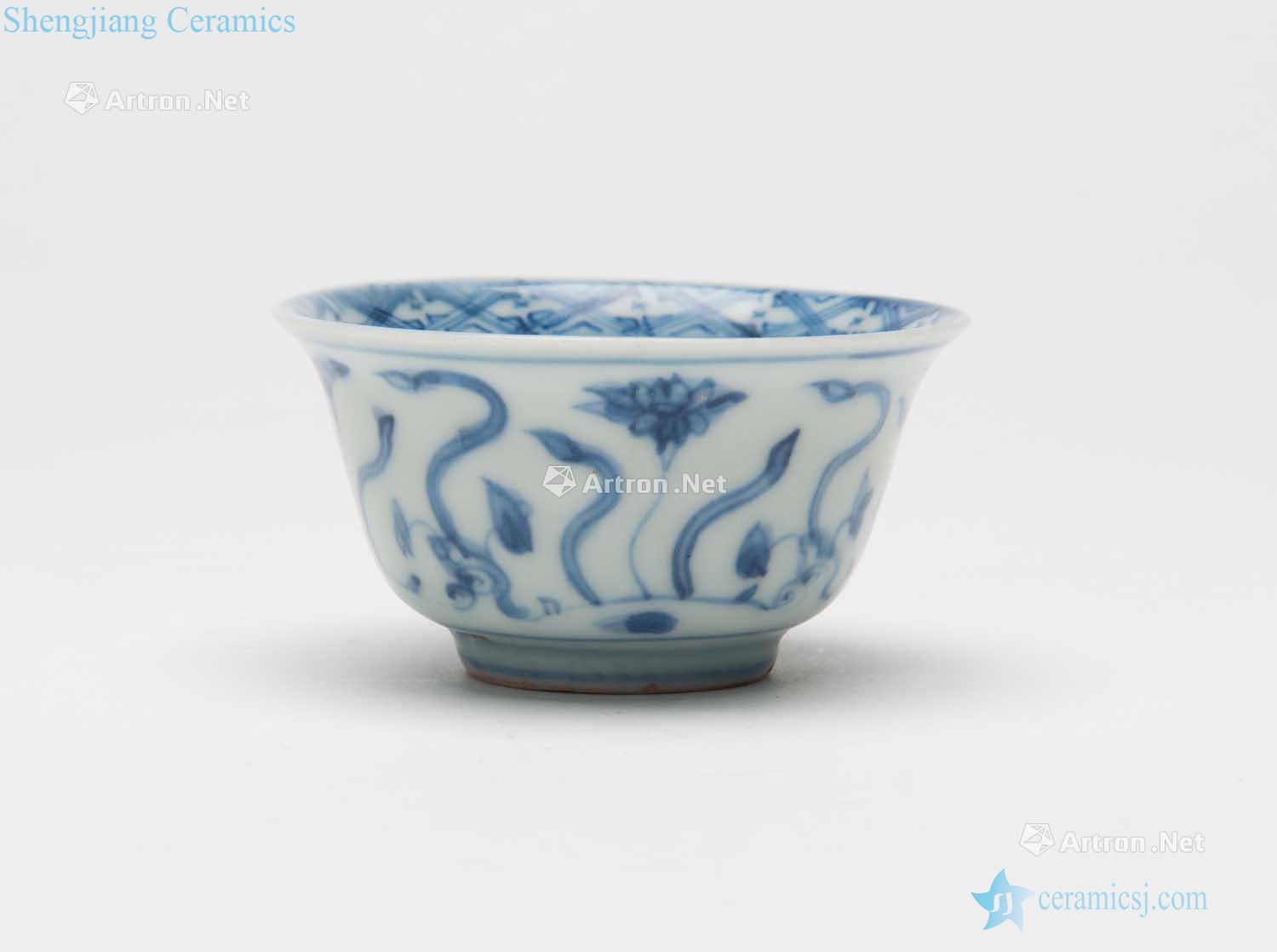 The 16th century Ming Blue and white cup
