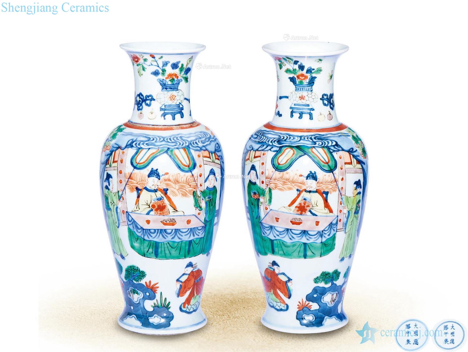 Qing dynasty blue and white color bottle "characters" (a)