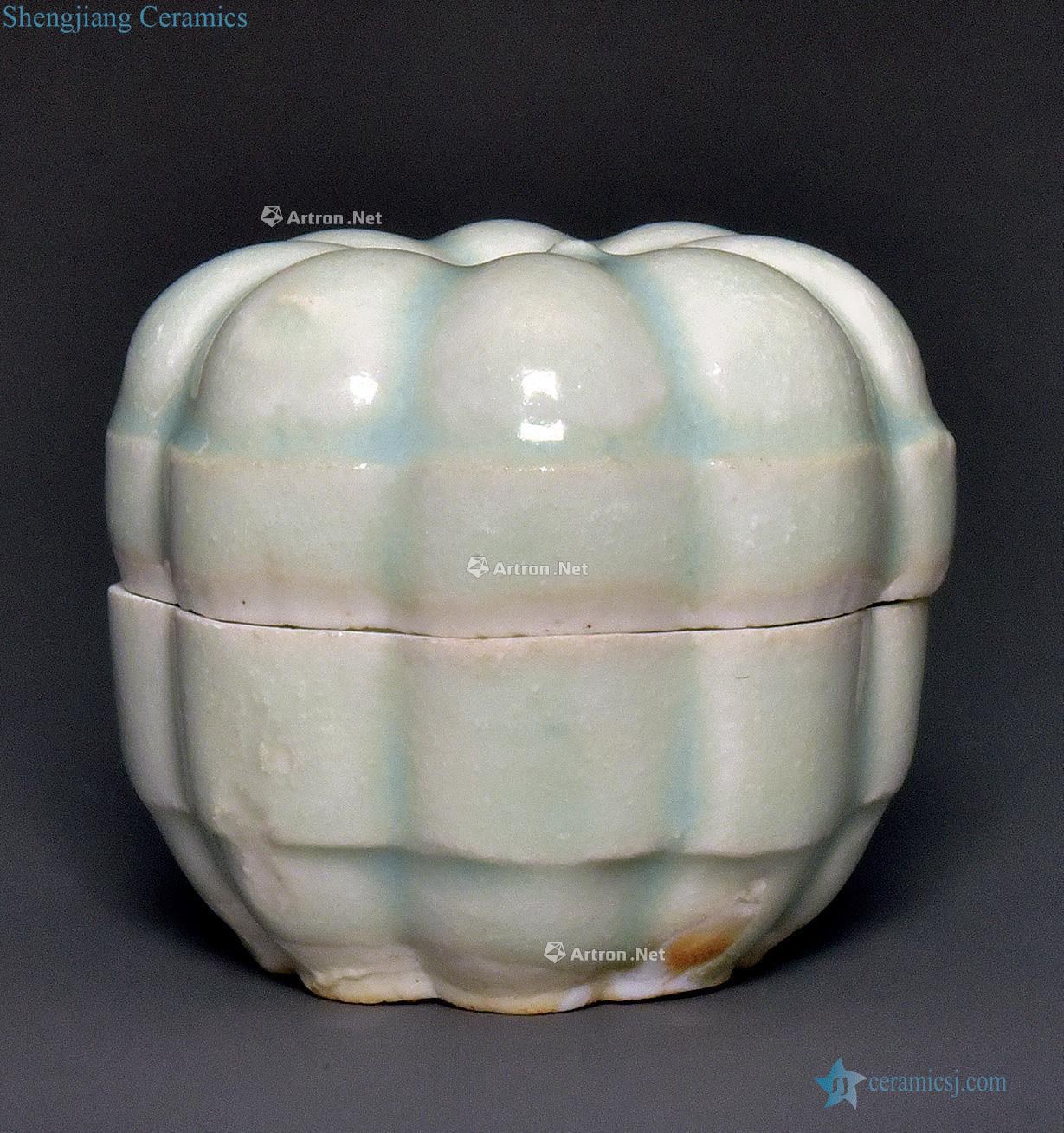 The southern song dynasty green melon type compact craft