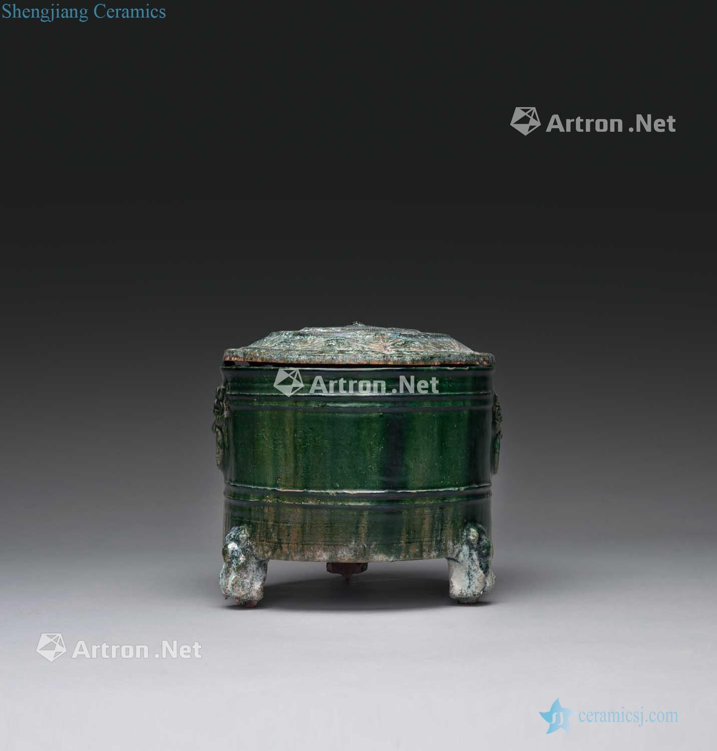 Han dynasty green glaze casket with three legs