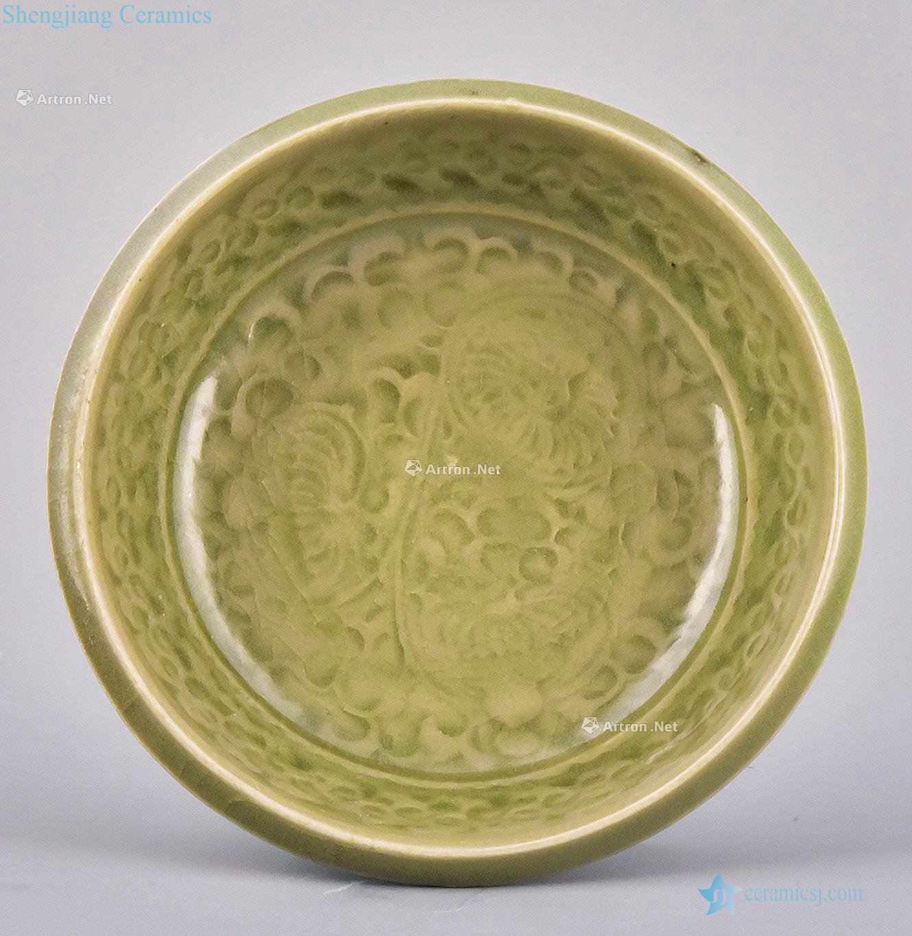 Northern song dynasty - gold - Yao state kiln green glaze printing group chrysanthemum grain small dish