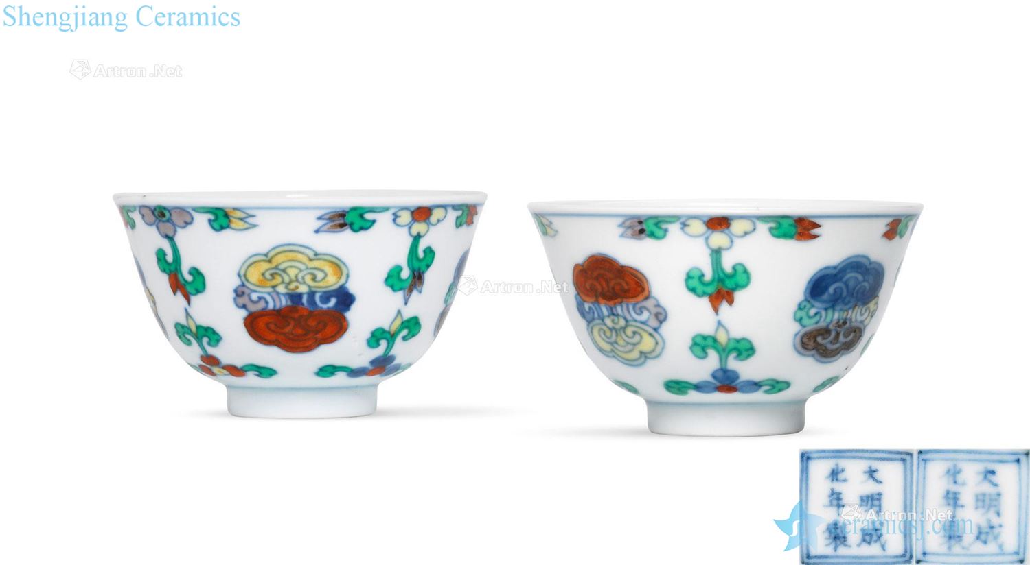 Qing yongzheng bucket color ganoderma lucidum xiangyun grain cup (a)