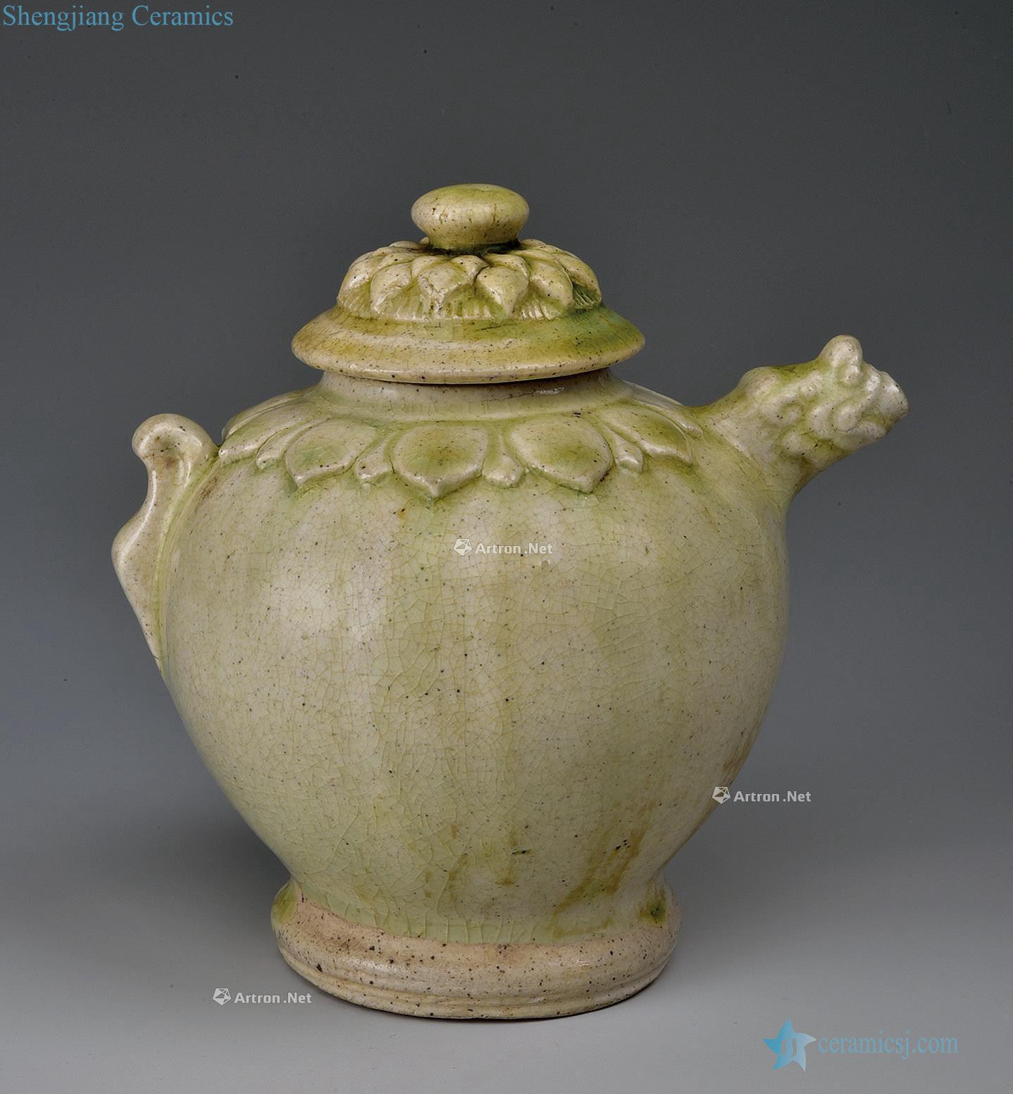 The six dynasties Green glaze dragon pot