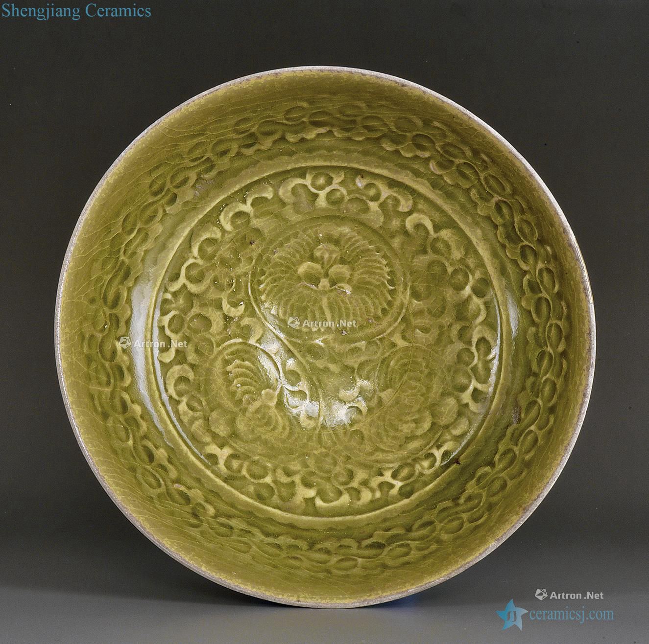 Northern song dynasty/gold Yao state kiln green glaze chrysanthemum tray