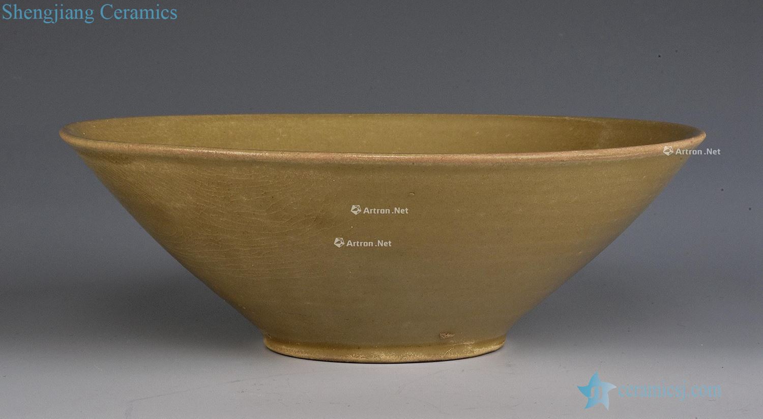 The tang dynasty kiln green glazed bowl