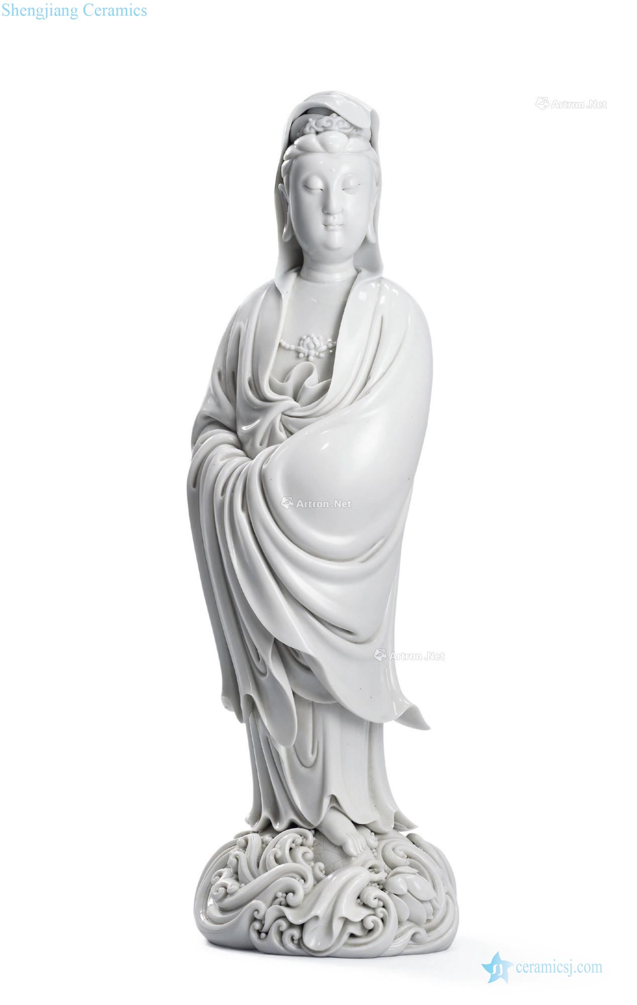 Ming in the 16th century; In the 17th century dehua white glaze across the sea goddess of mercy stands resemble