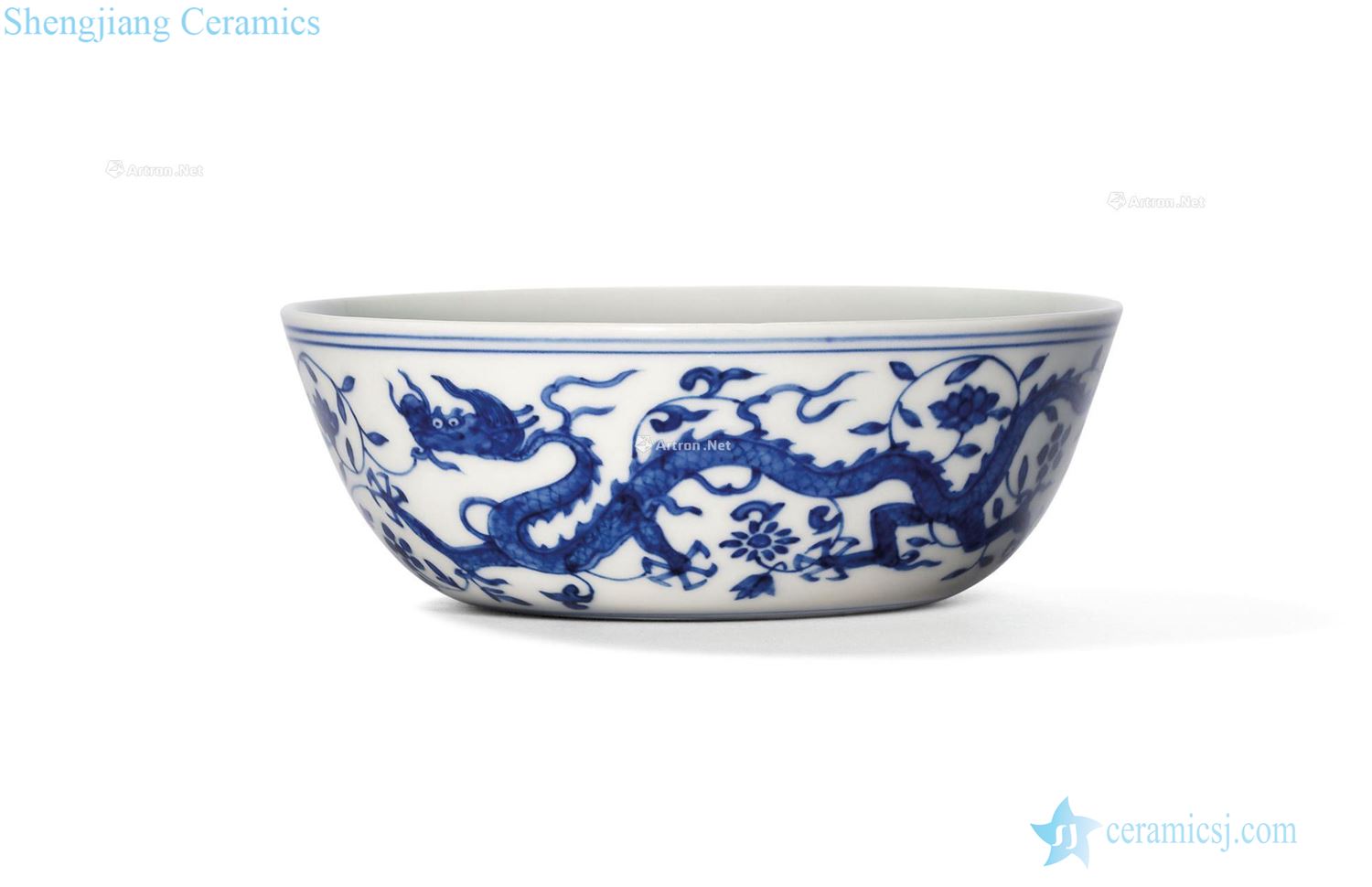 Ming jiajing Blue and white shallow 盌 longfeng wear pattern
