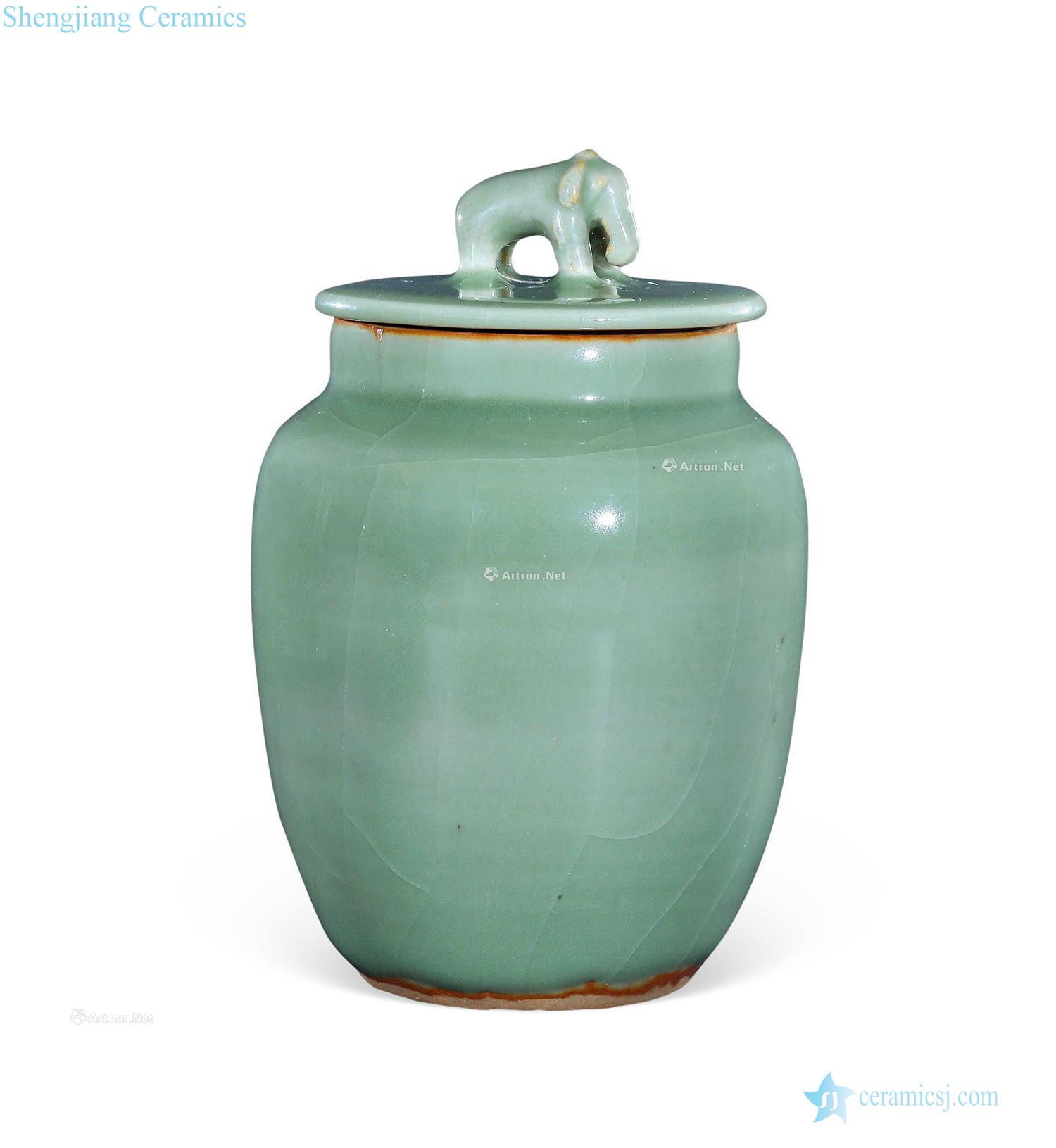 The southern song dynasty longquan celadon like button cover tank