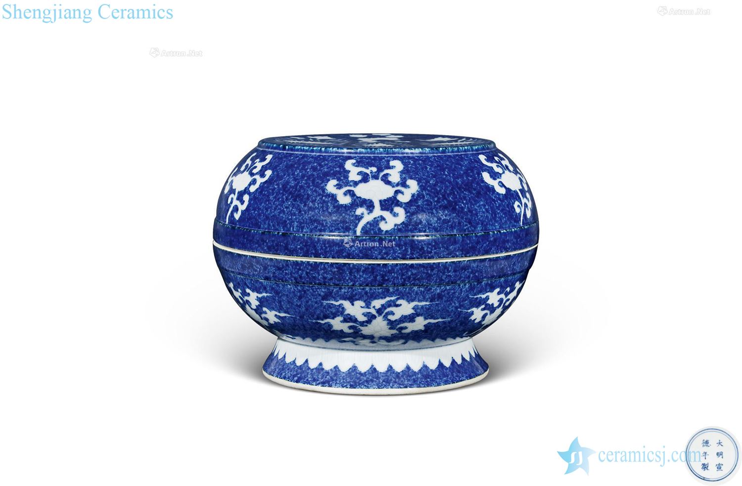 Ming xuande blue glaze white flowers water-wave cover box