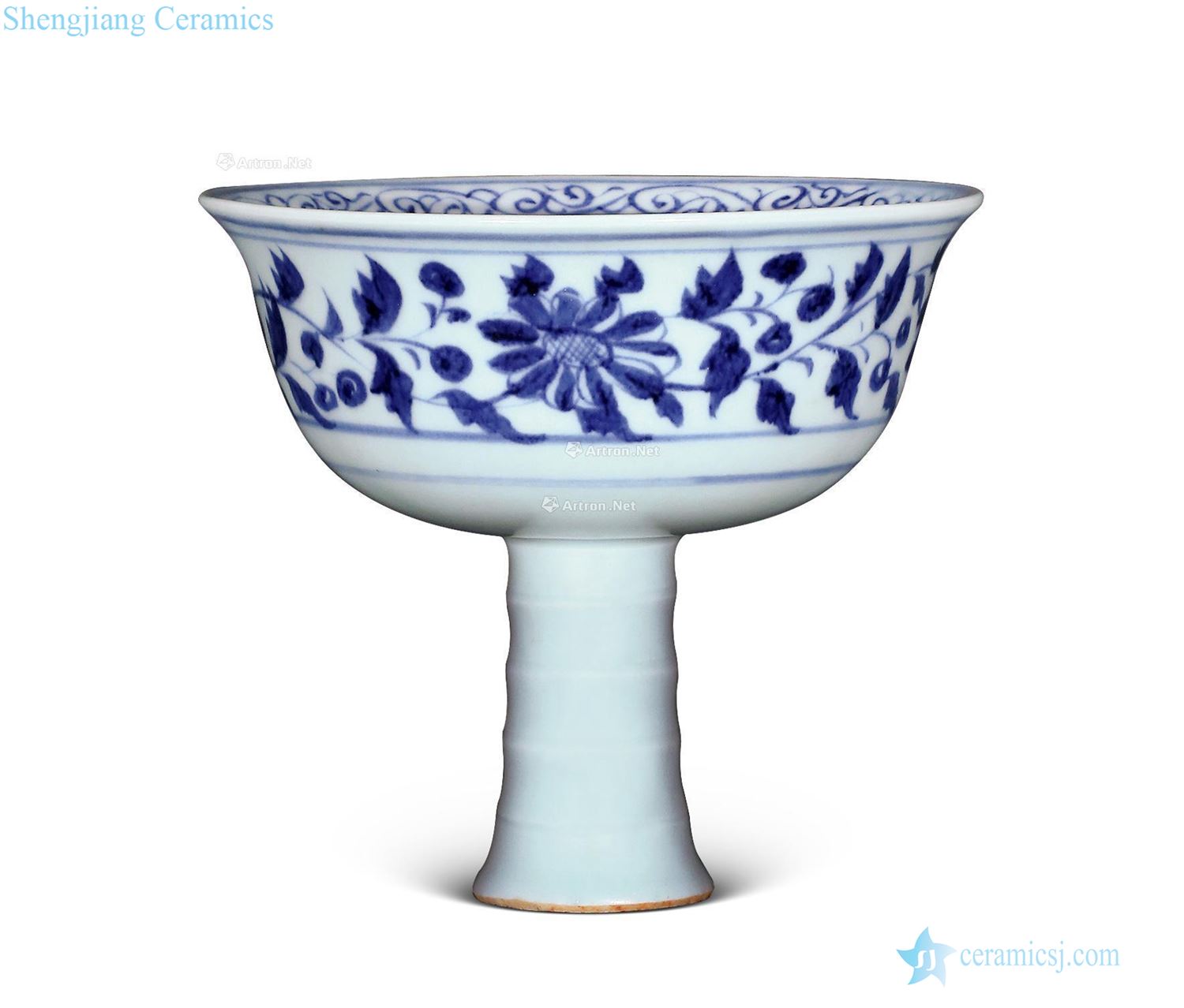 yuan Blue and white chrysanthemum branches grain footed cup