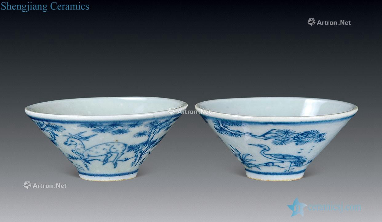 In the Ming dynasty Blue and white crane deer with spring hat cup (a)