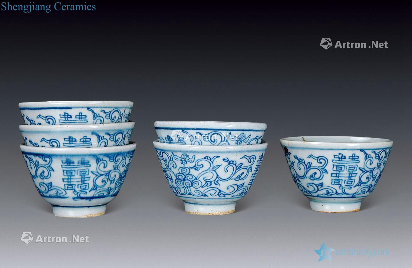 In the qing dynasty Blue and white tie up branch lotus wen guang cup (6)