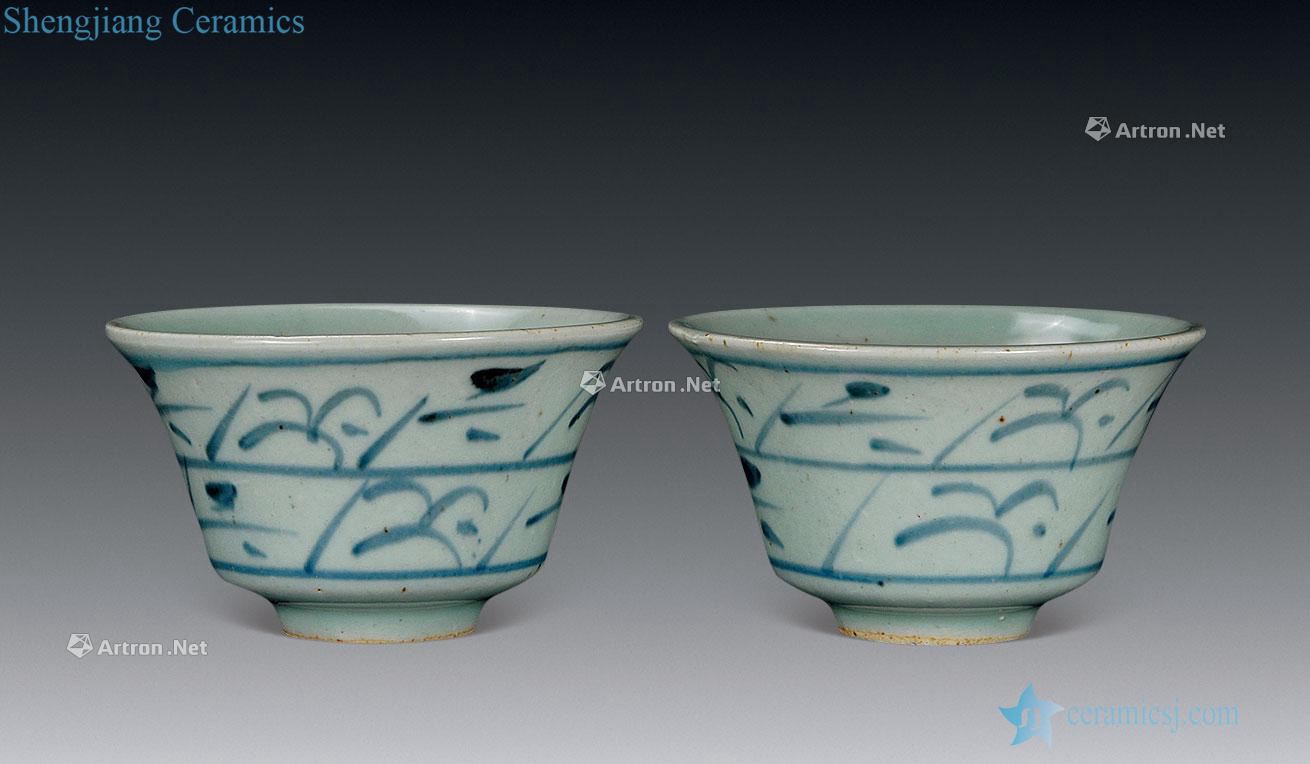 In the Ming dynasty blue and white a reeds dotted lines cup (a)