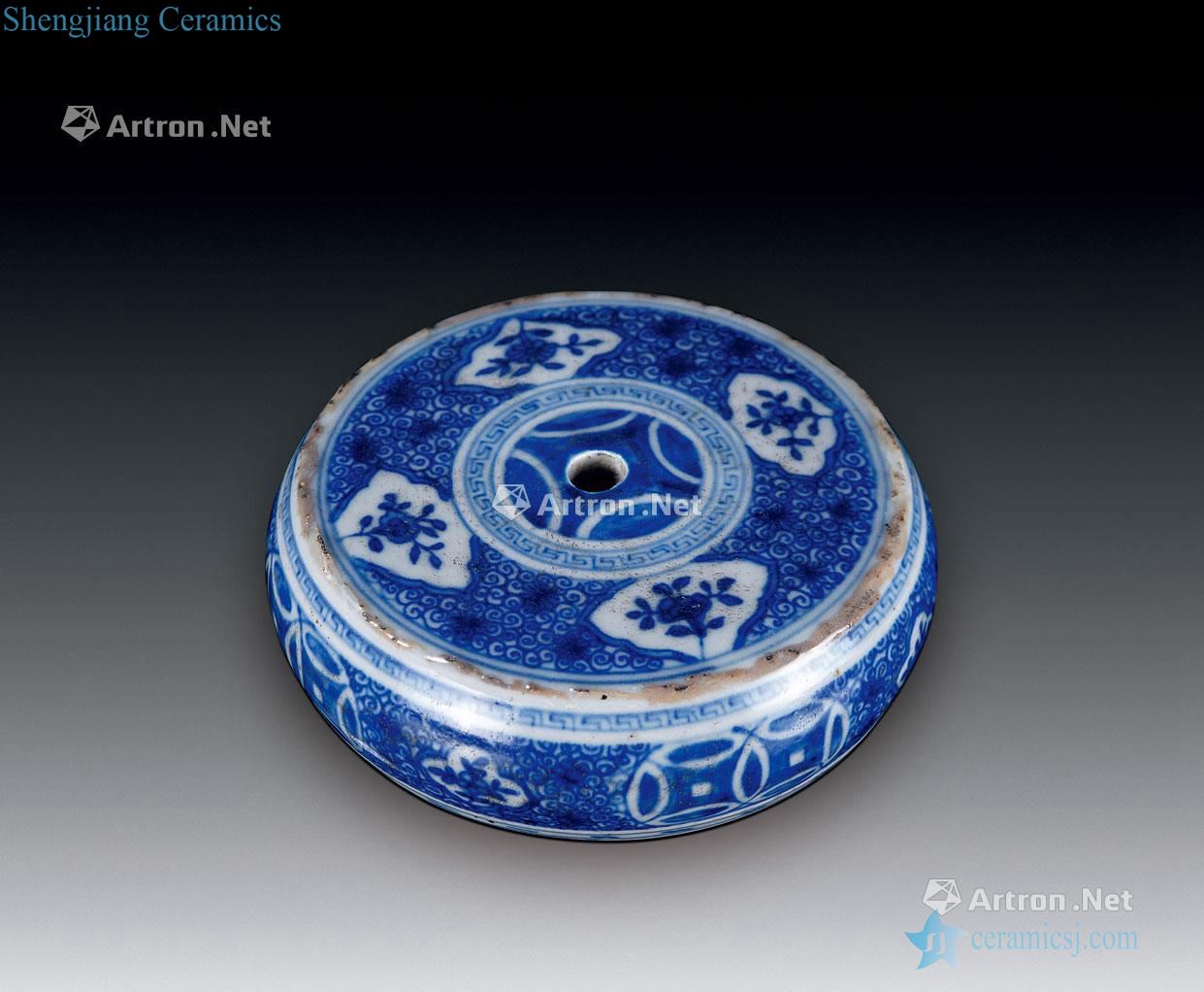 In the qing dynasty Blue and white flower grain fragrant