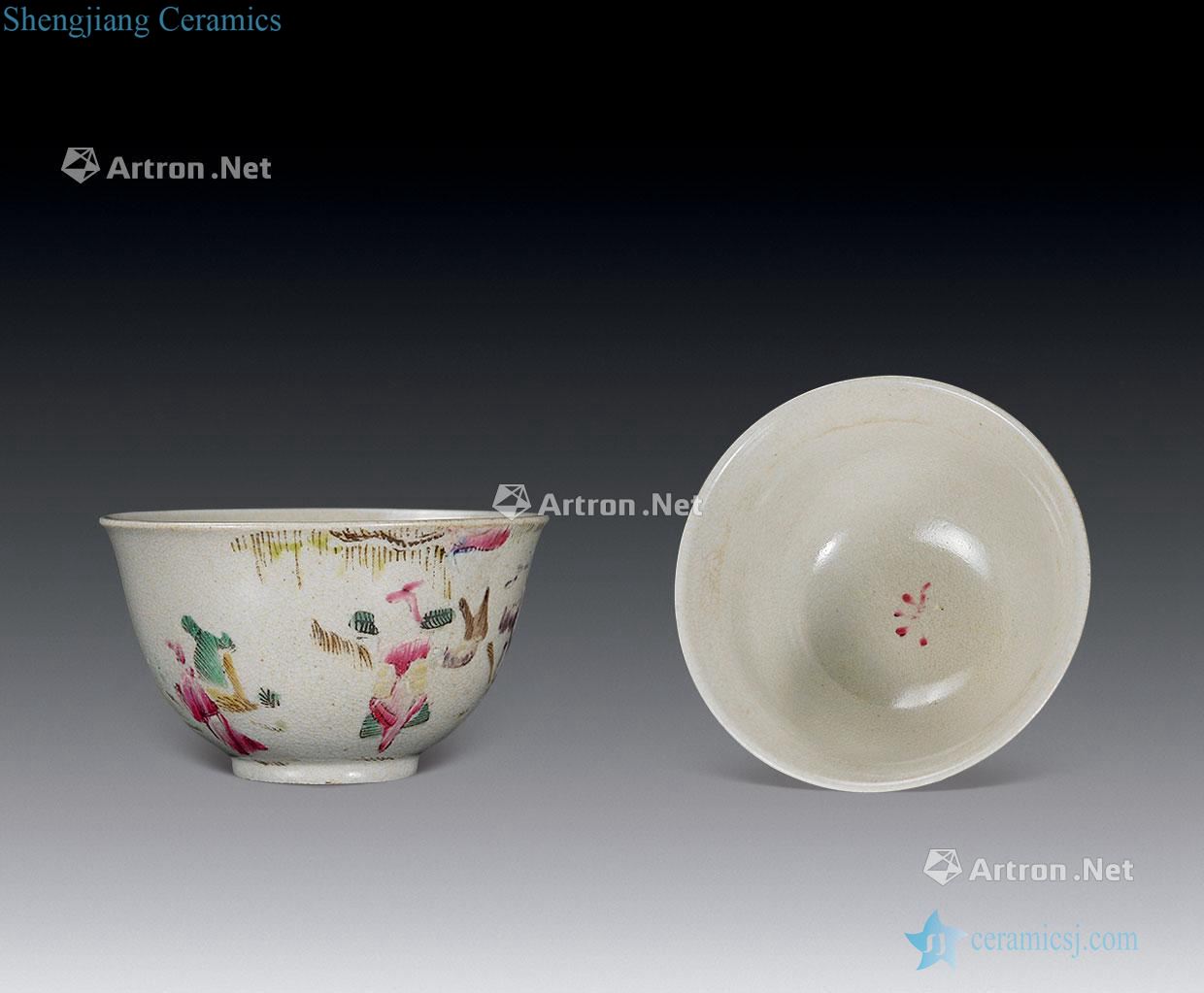 Pastel flowers cup in the qing dynasty