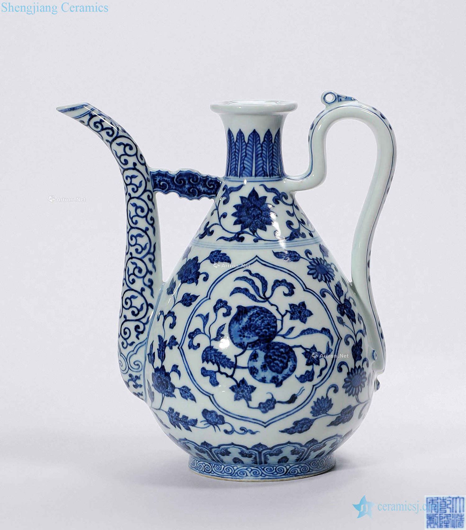 Qing qianlong blue and white flowers and grain ewer medallion fold branches