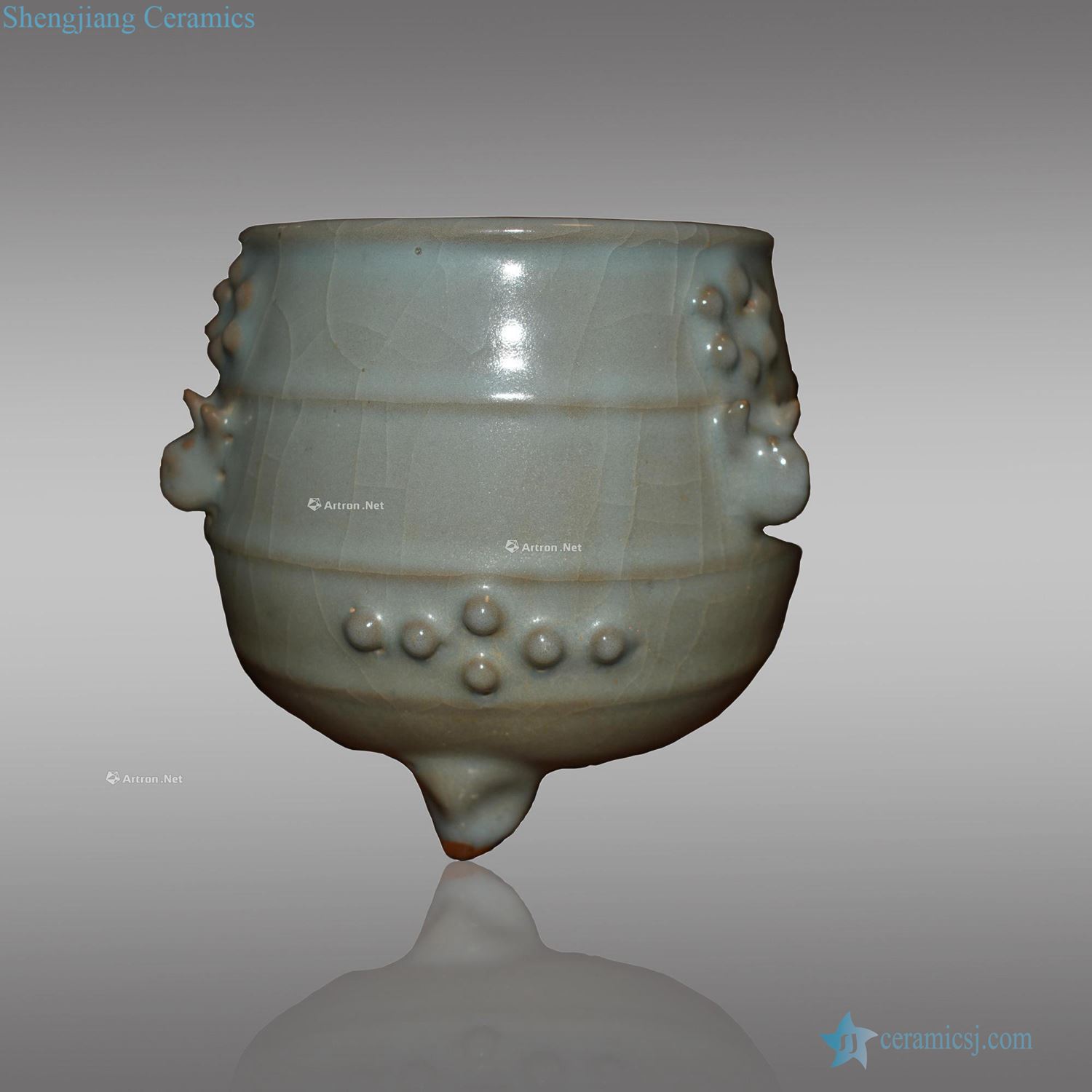 The song dynasty Your kiln porcelain incense burner with three legs
