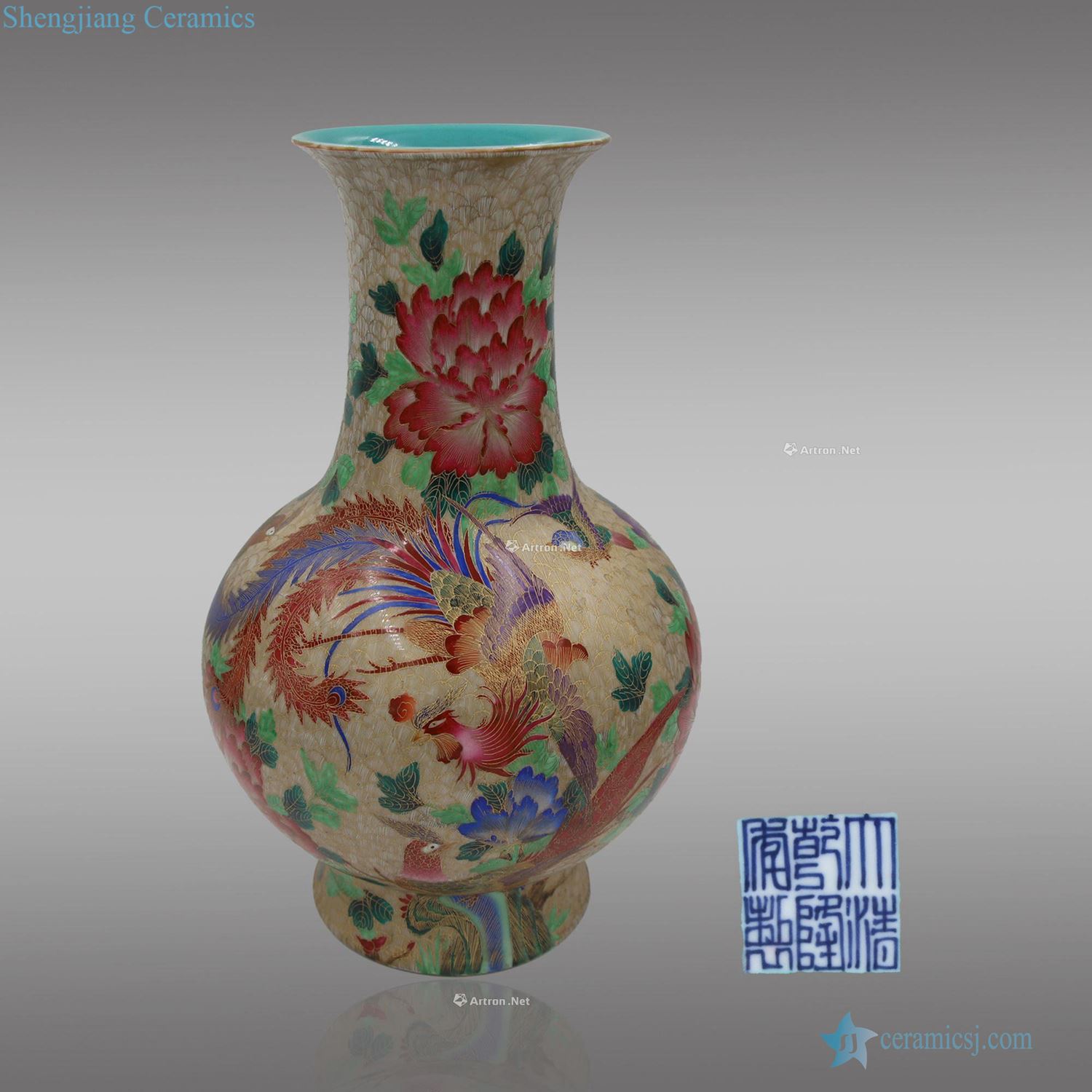 Qing wear peony fung pastel carved porcelain paint bottles