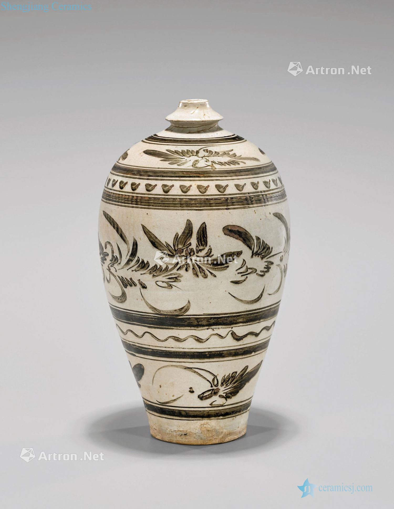 The song dynasty Cizhou carved flower bottle