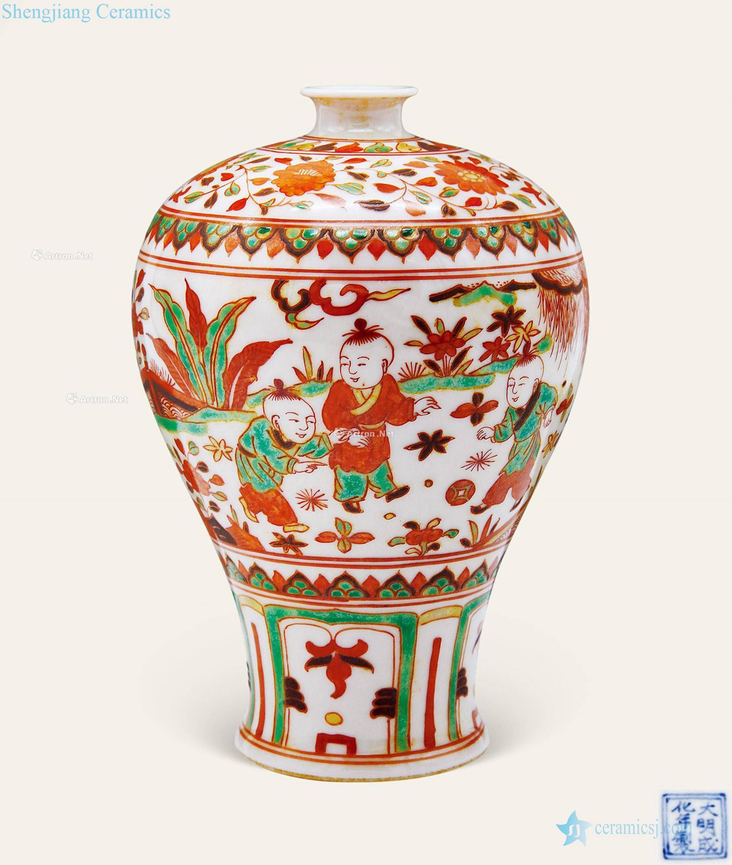 Bright red and green color YingXiWen mei bottles