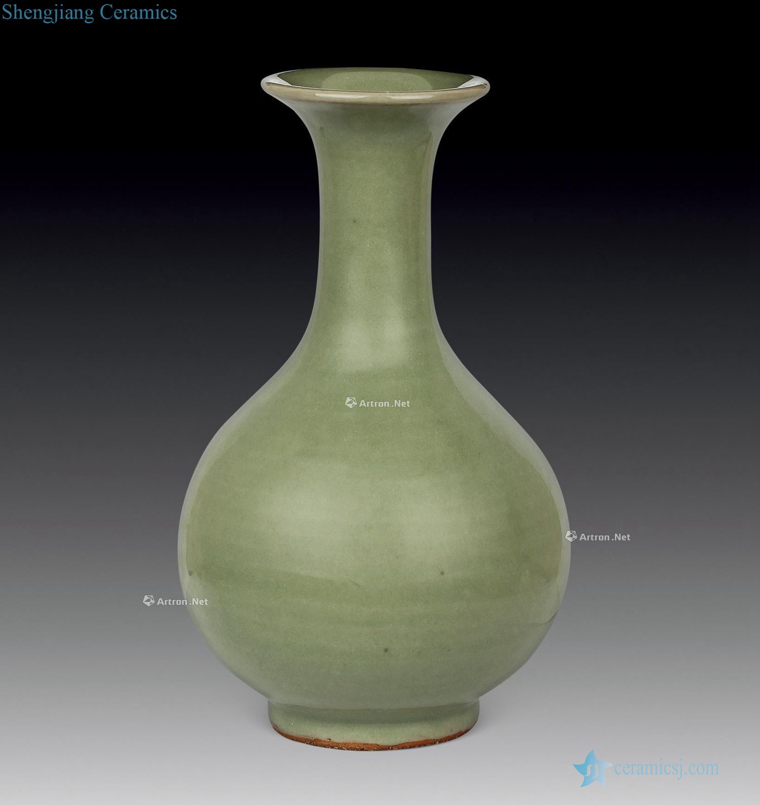 Ming or earlier Longquan celadon okho spring bottle