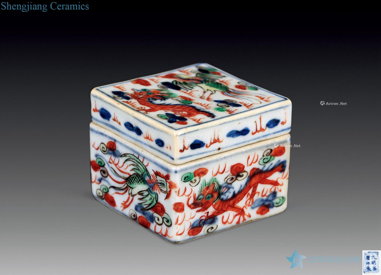 Ming Blue and white color longfeng grain box