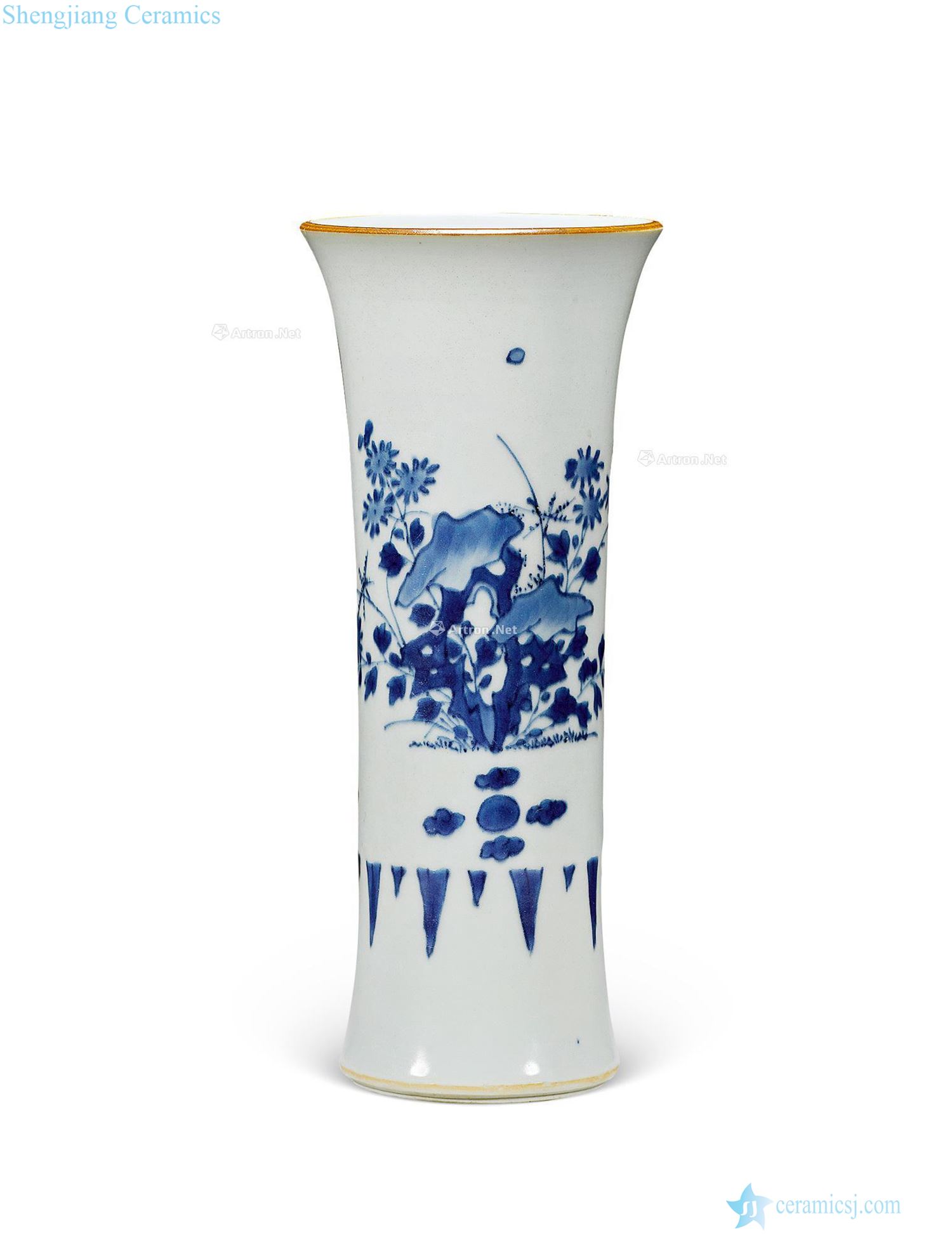 Qing shunzhi Blue and white flower vase with