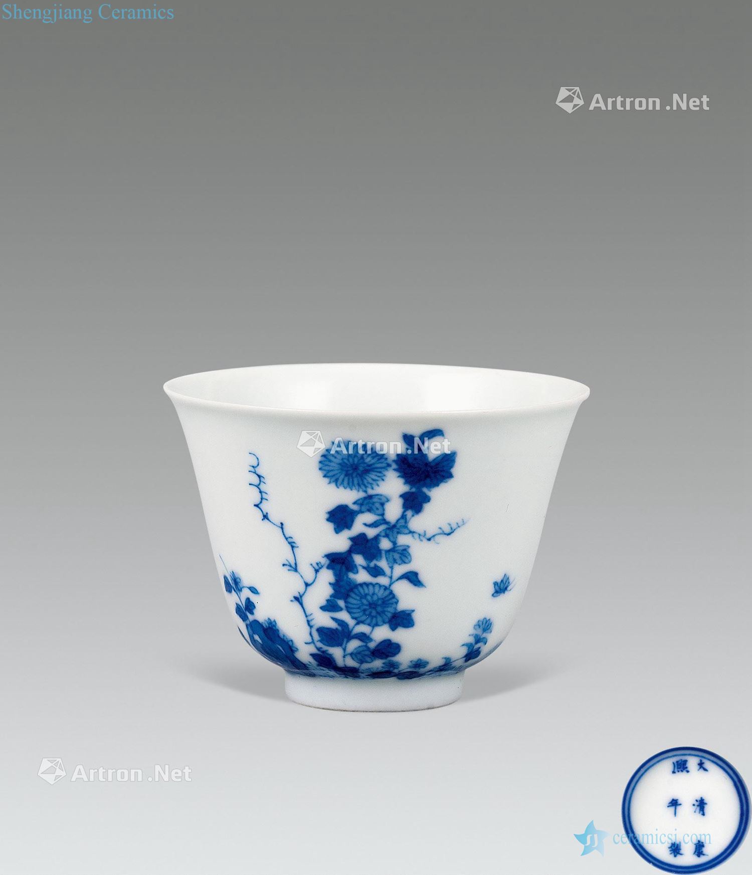 qing Blue and white flower butterfly poetry cup
