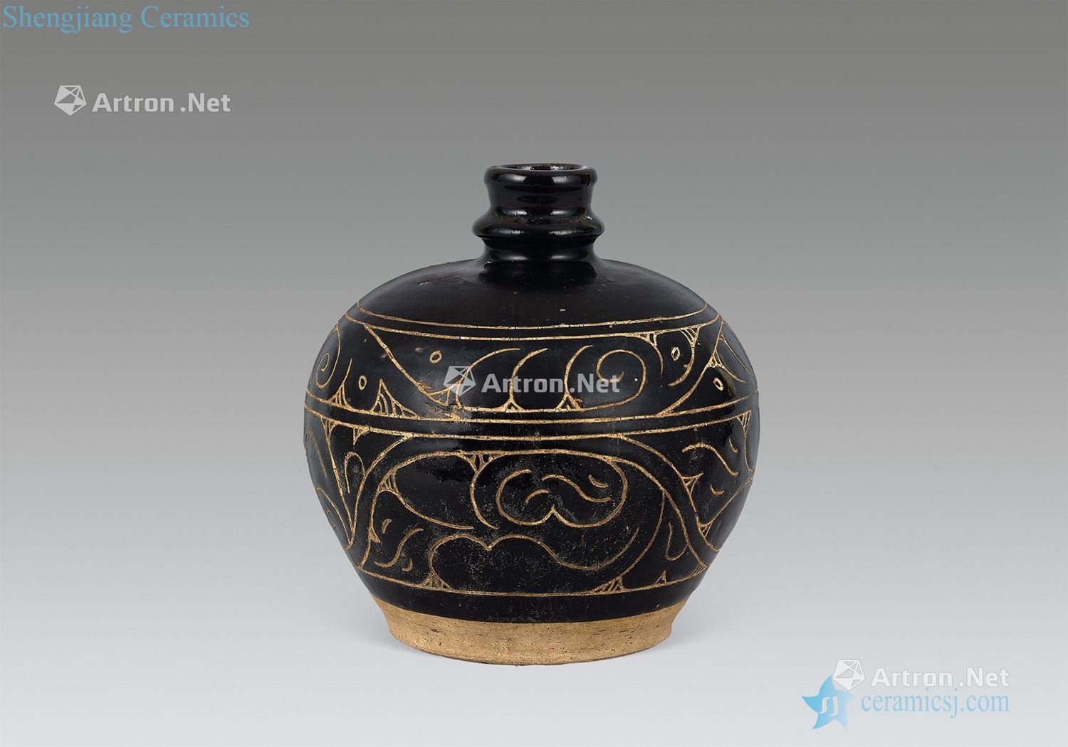 Ming The black glaze scratching small mouth bottles