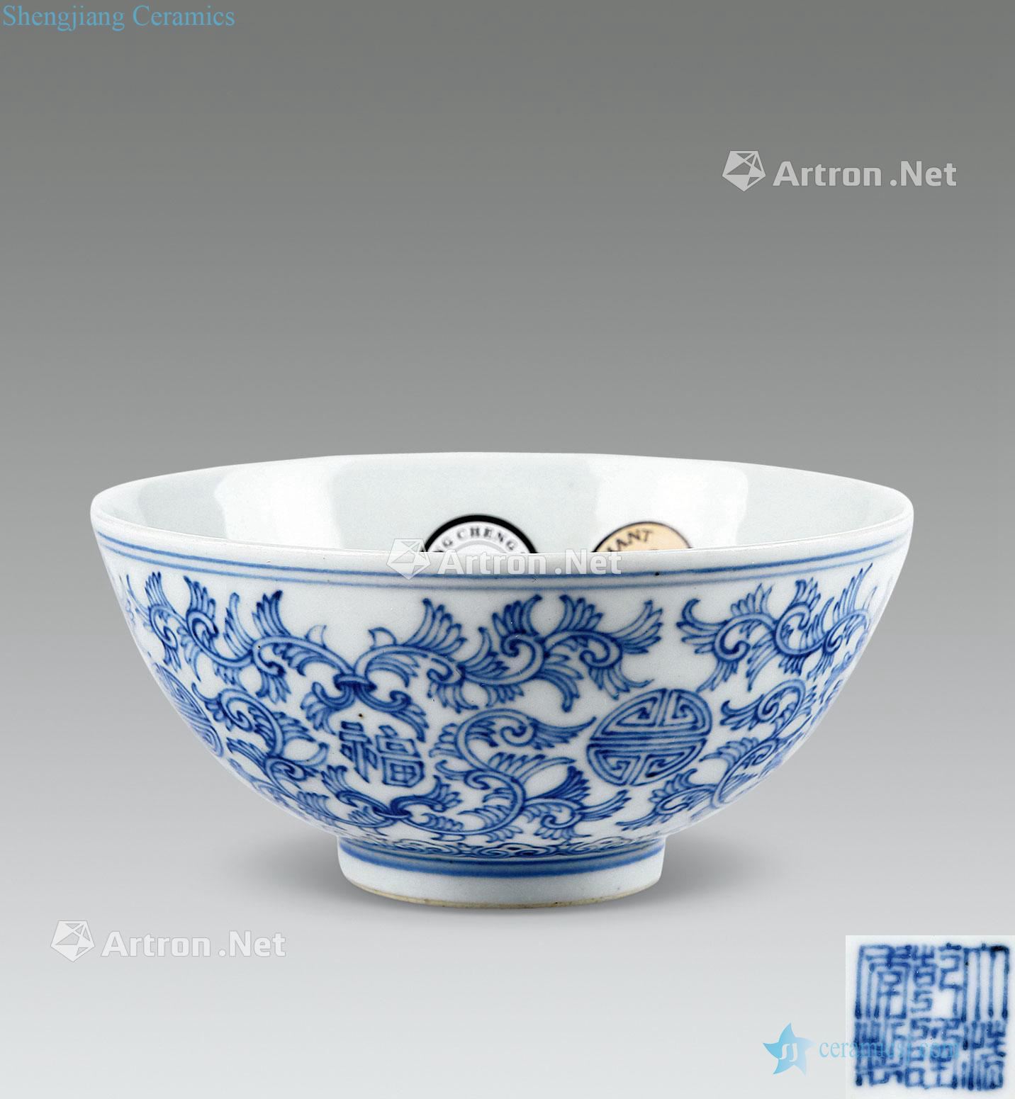 Emperor qianlong Blue and white flowers everyone around branches bowl