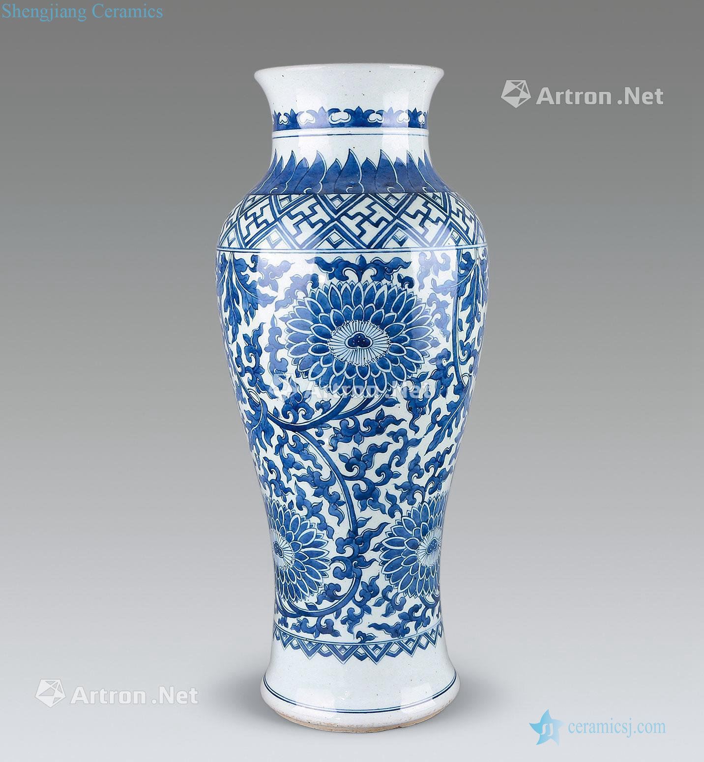 qing Blue and white flower goddess of mercy bottle wrapped branches