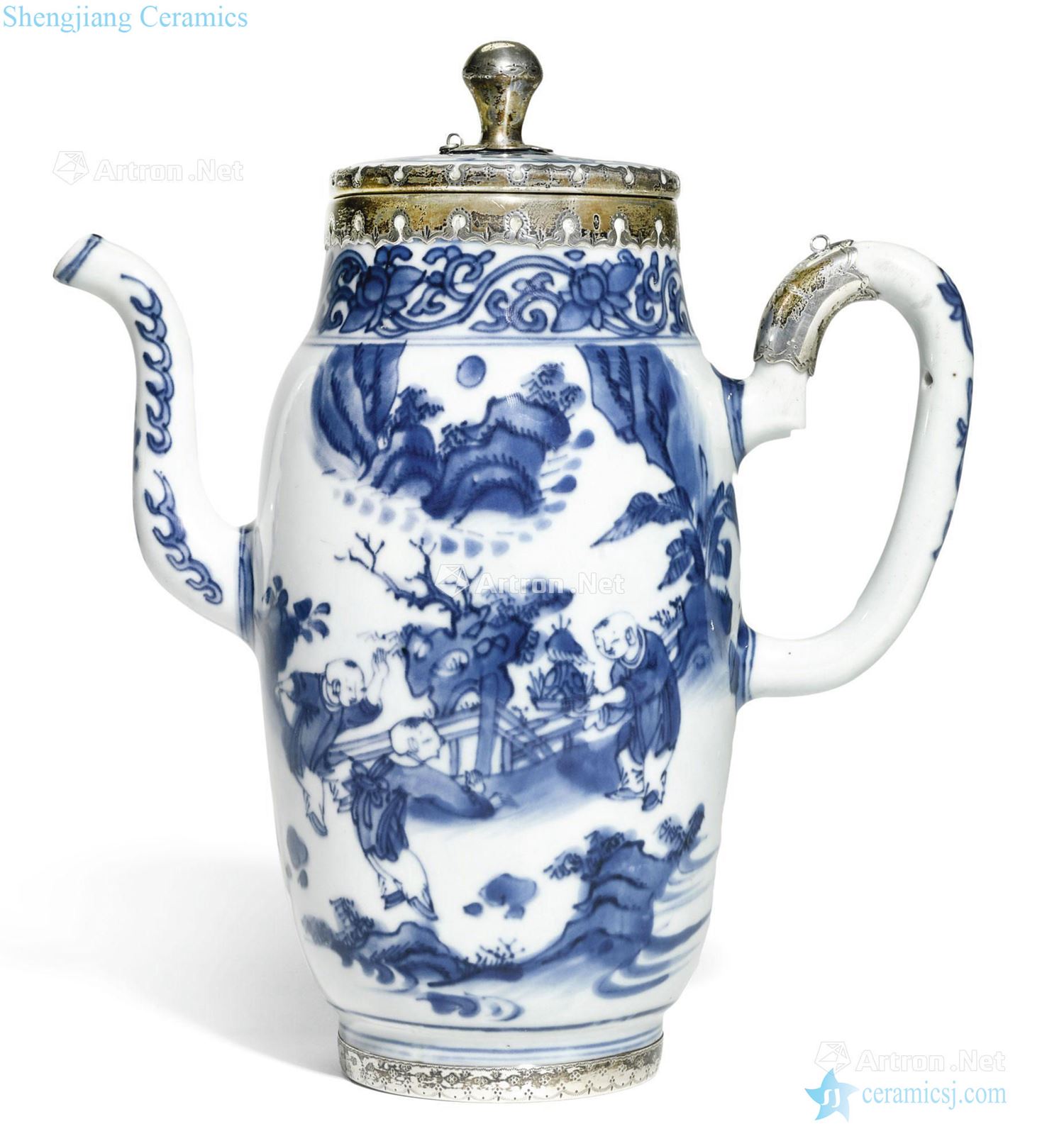 The late Ming dynasty Blue and white lad title lines with silver teapot