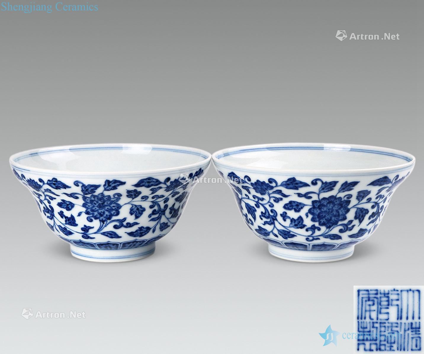 Emperor qianlong Blue and white branch flowers or a bowl