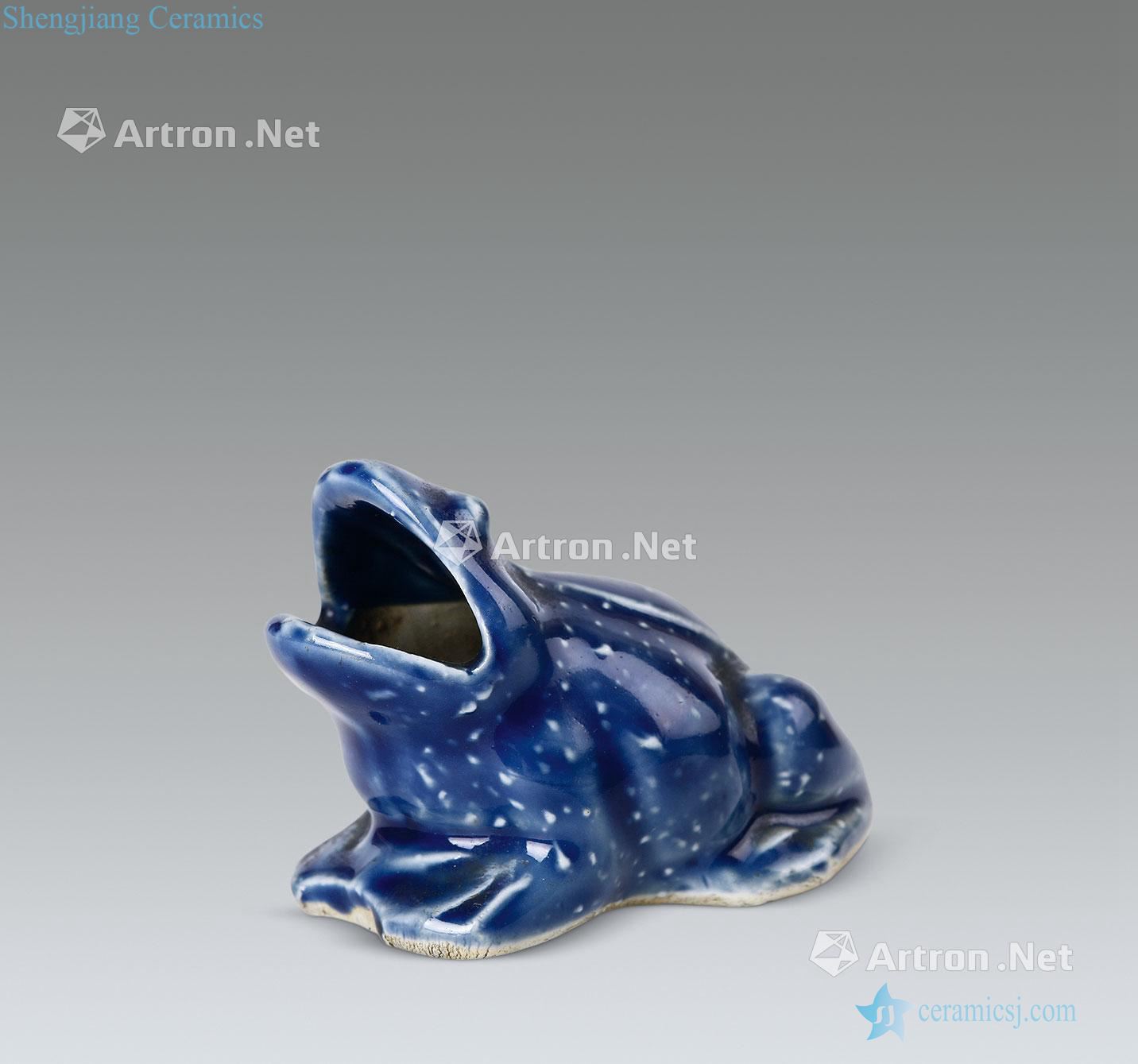 Ming Blue glazed frog water injection