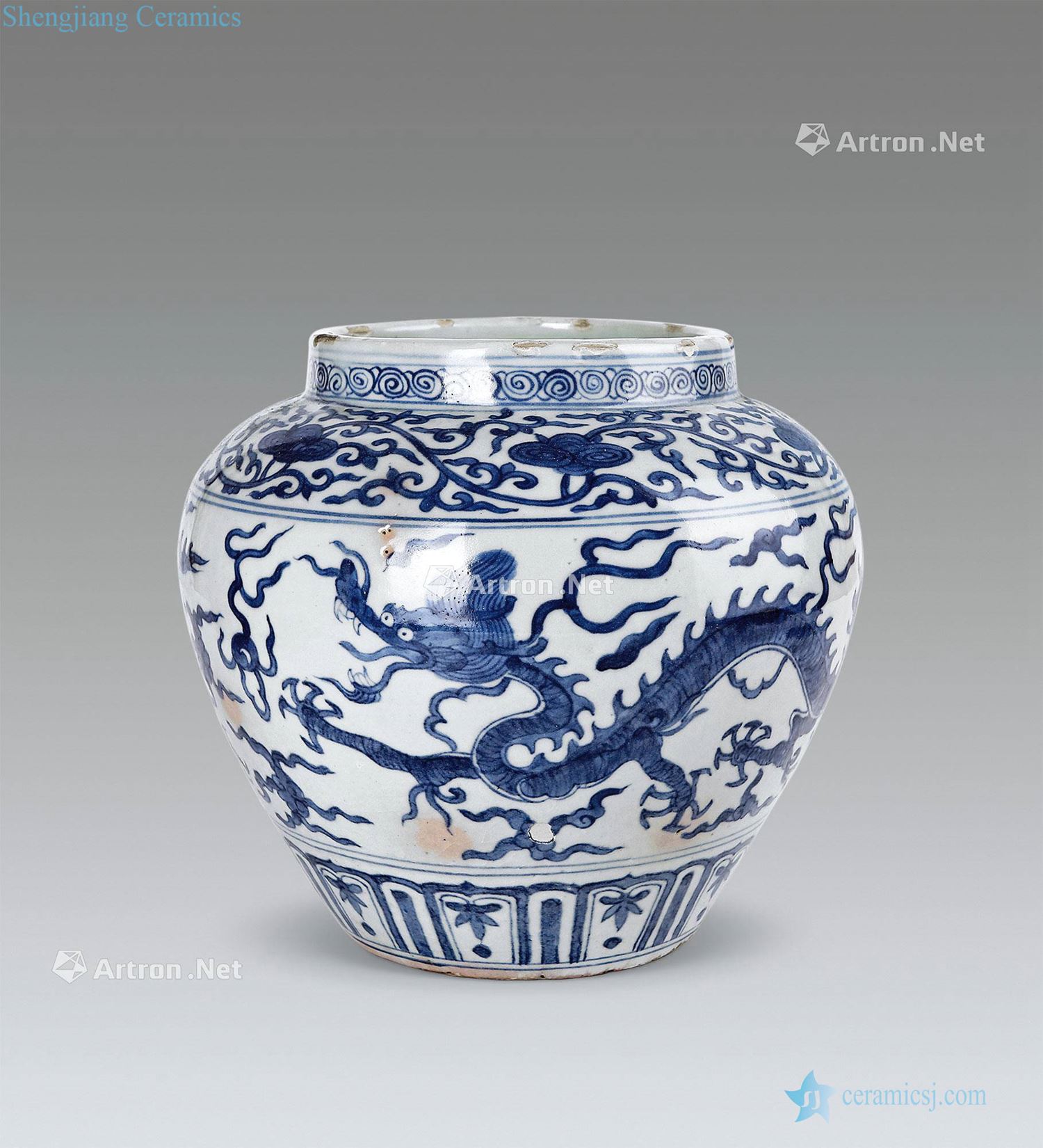 Ming Blue and white dragon playing pearl grain tank