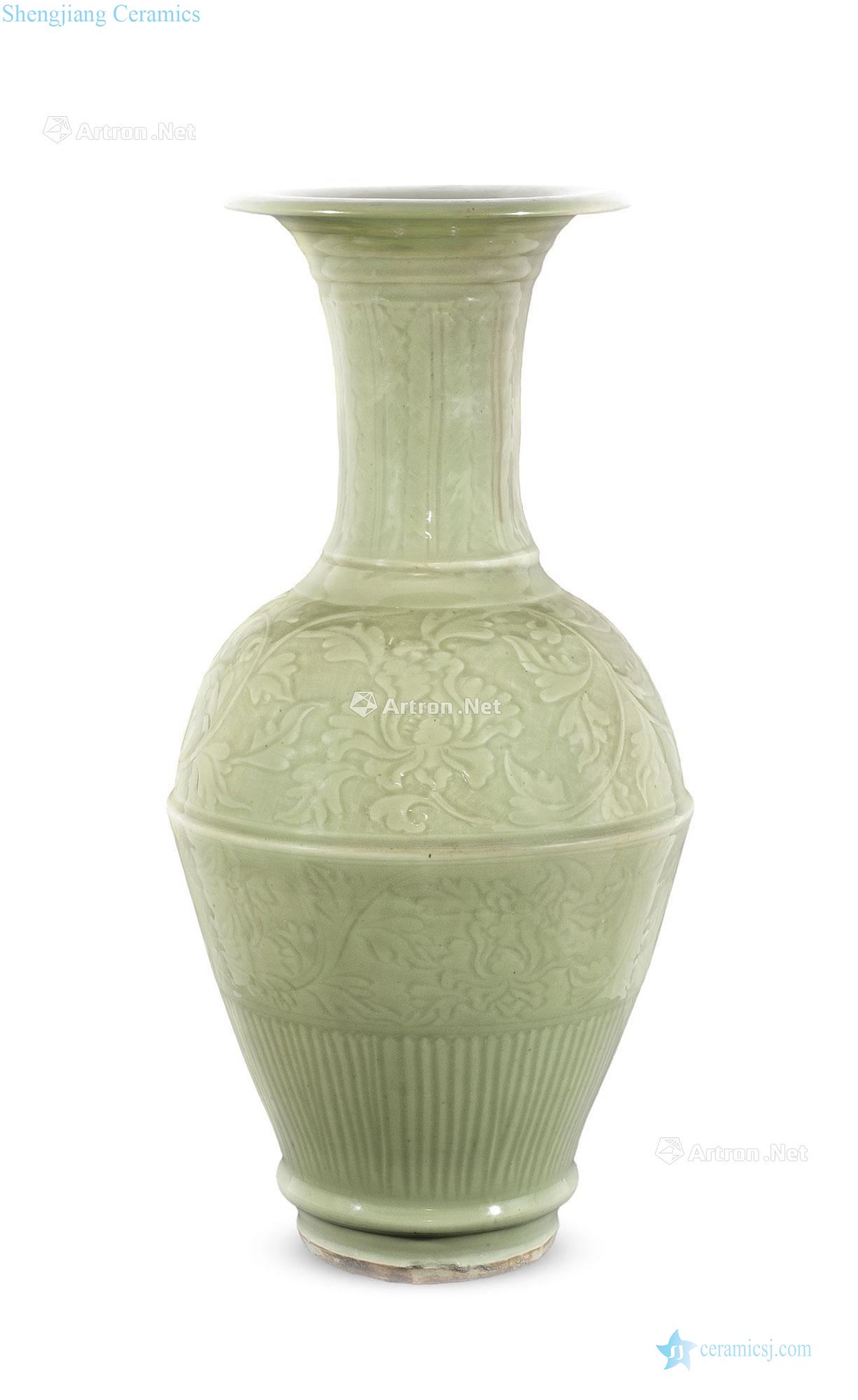 About 1435 to 1460 Longquan celadon green glaze carving flower tattoos PND tail-on statue