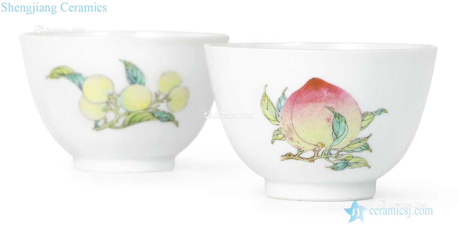 Qing yongzheng pastel sanduo cup (a)