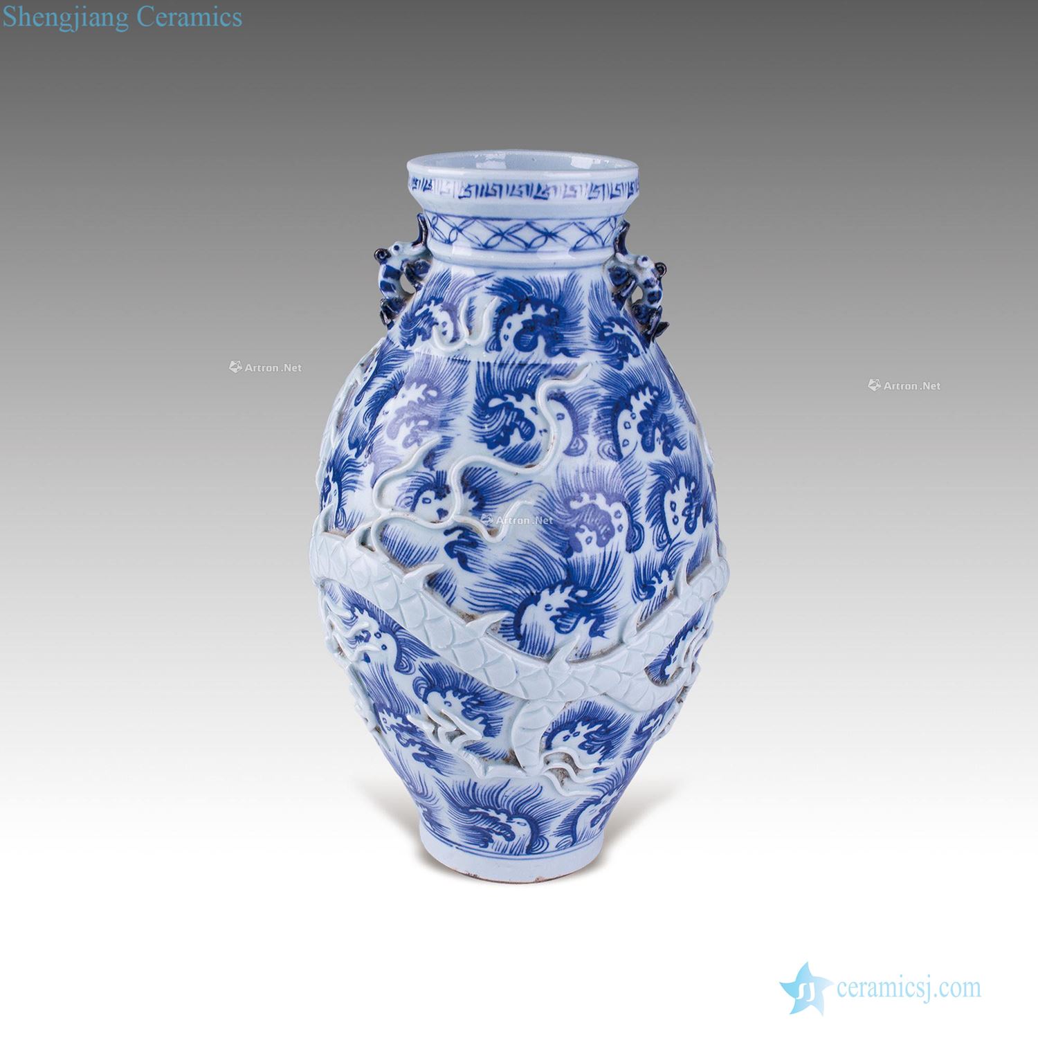 yuan Blue and white plastic coated dragon dish buccal bottle of my ears