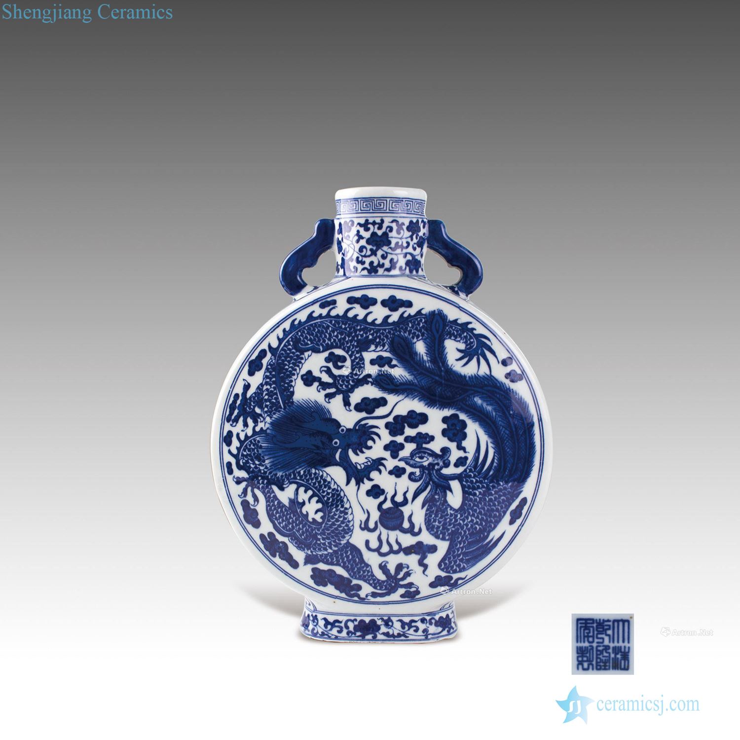 Blue and white longfeng tattoos on bottle