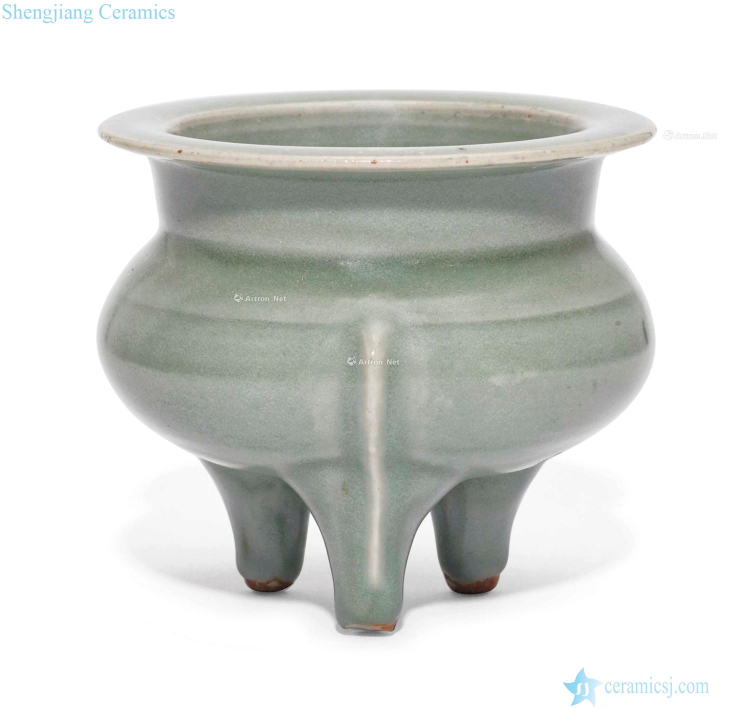 The song dynasty Longquan green glaze furnace with three legs