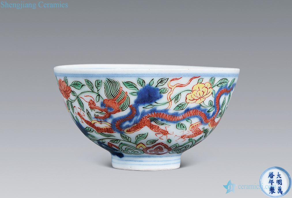 Ming Five dragon wearing blue and white flower bowls