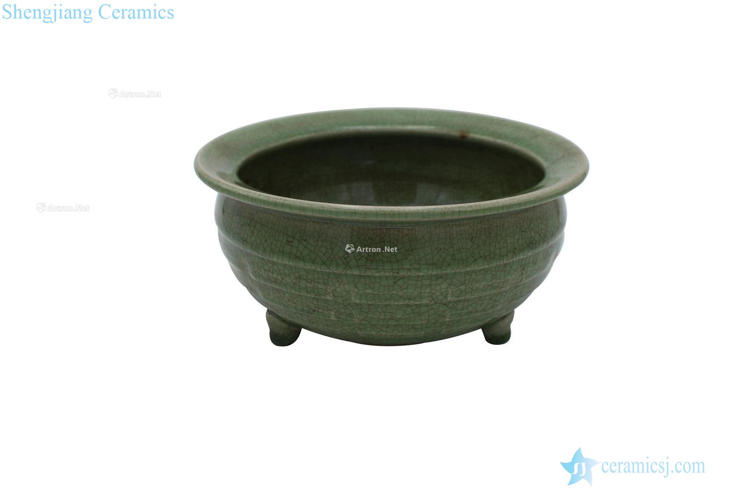 Early Ming dynasty Longquan gossip furnace with three legs