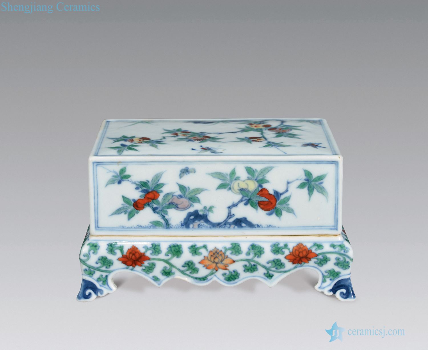 The qing emperor kangxi bucket pomegranate lines cover box