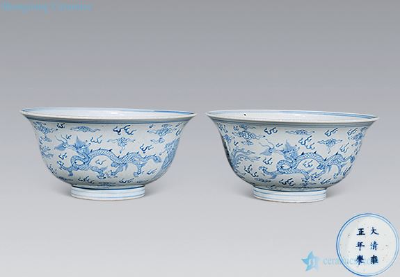 qing Blue and white light tracing longfeng green-splashed bowls (a)